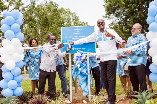 Republic Bank hands over Boulevard Project to University of Ghana