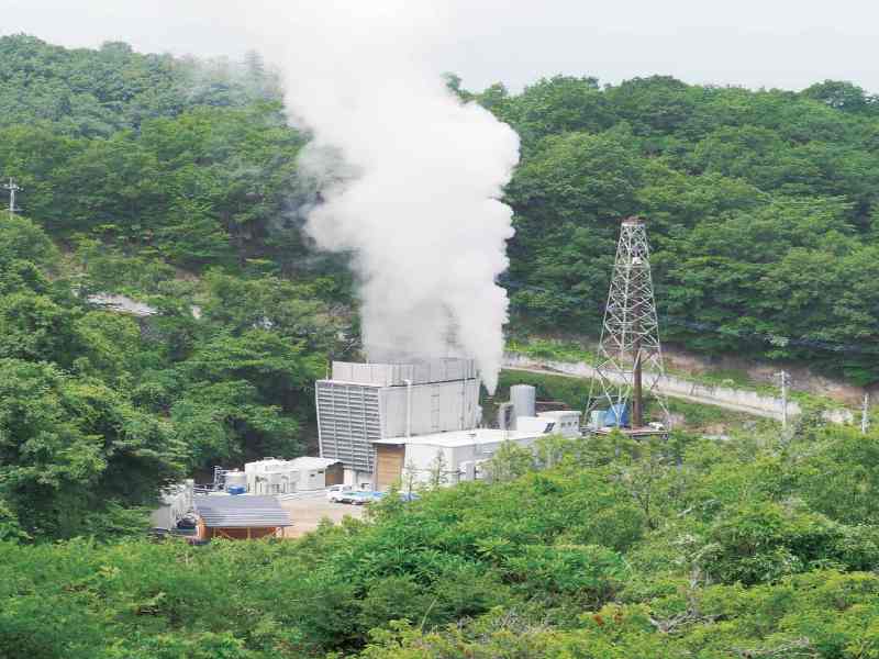 Geothermal power plants can also come in small sizes