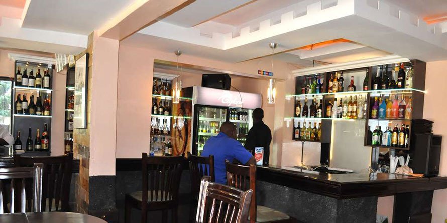 Alcohol makers seek rules for drinking in bars amid covid