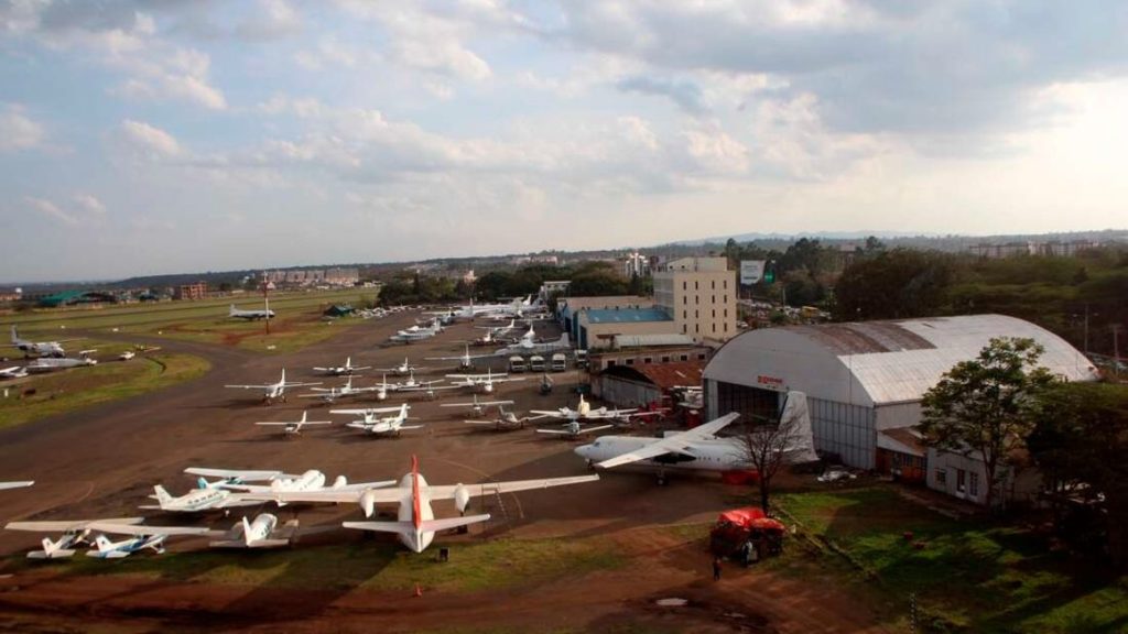 Kenya suspends Somalia flights for three months