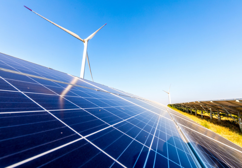 Daily News Wrap-Up: ReNew Power Commissions a 17.6 MW Wind-Solar Hybrid Project